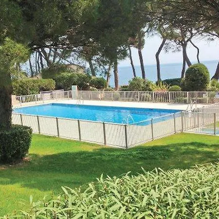 4 Pieces Avec Garage Et Piscine, Accepte Petits Animaux - Fr-1-780-68 Daire