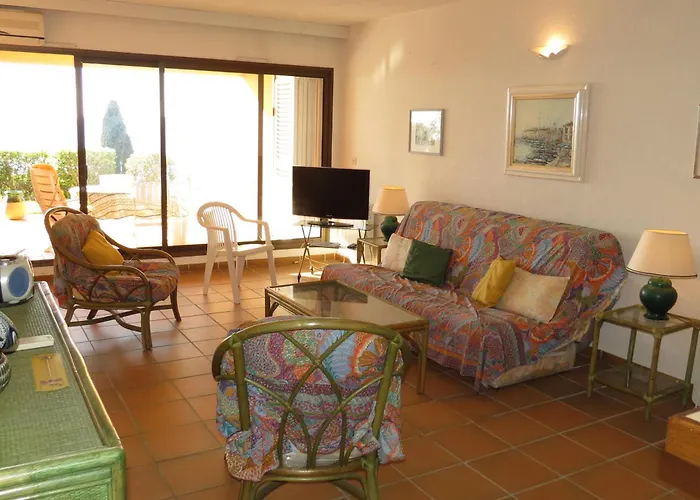 4 Pieces Avec Garage Et Piscine, Accepte Petits Animaux - Fr-1-780-68 * Sainte-Maxime