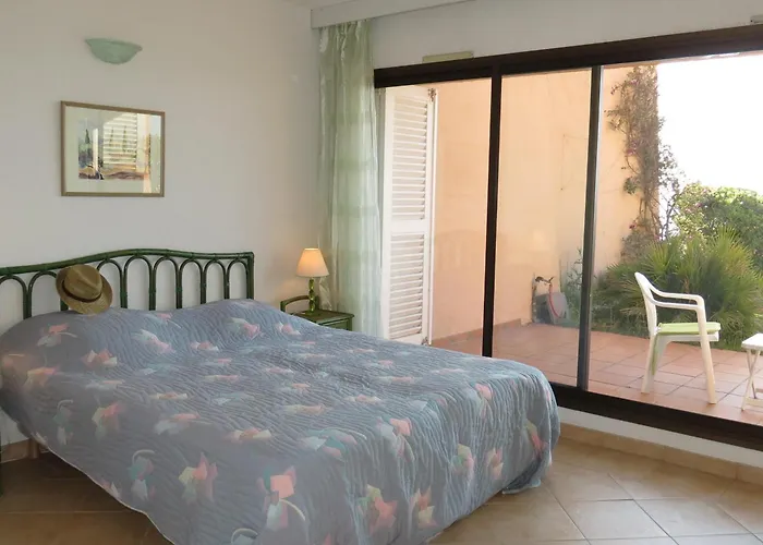 Apartment 4 Pieces Avec Garage Et Piscine, Accepte Petits Animaux - Fr-1-780-68